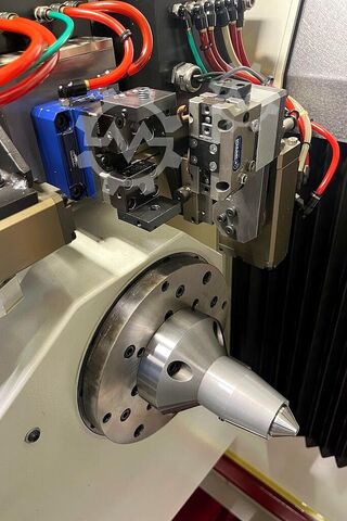 5-Achs-CNC-Bearbeitungszentrum Willemin W158