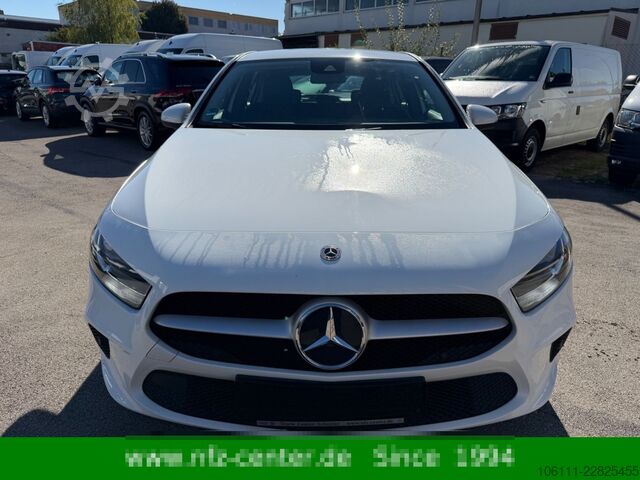 Van MERCEDES-BENZ A 180 d