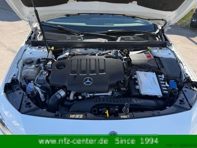 Van MERCEDES-BENZ A 180 d