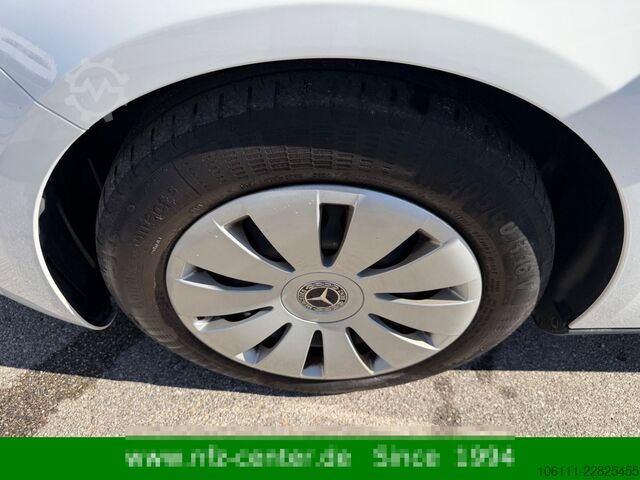 Van MERCEDES-BENZ A 180 d