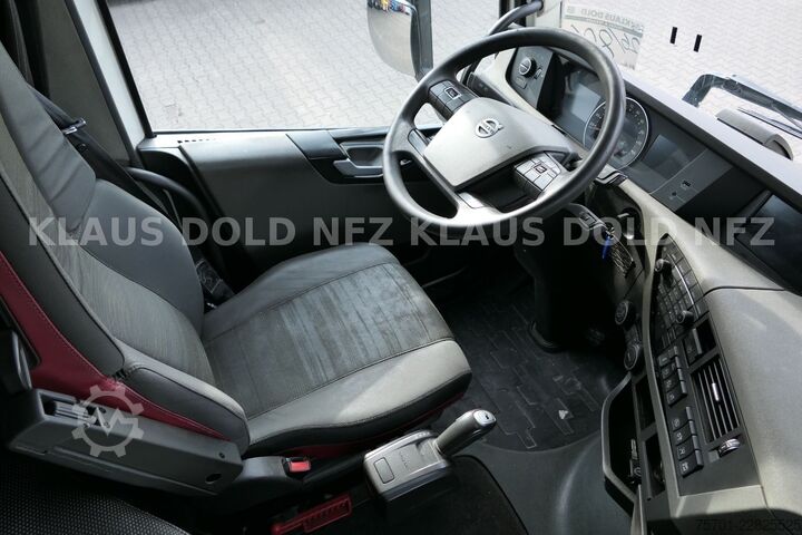 Standard tractor unit VOLVO FH 500 Globetrotter 2-Tanks Euro 6