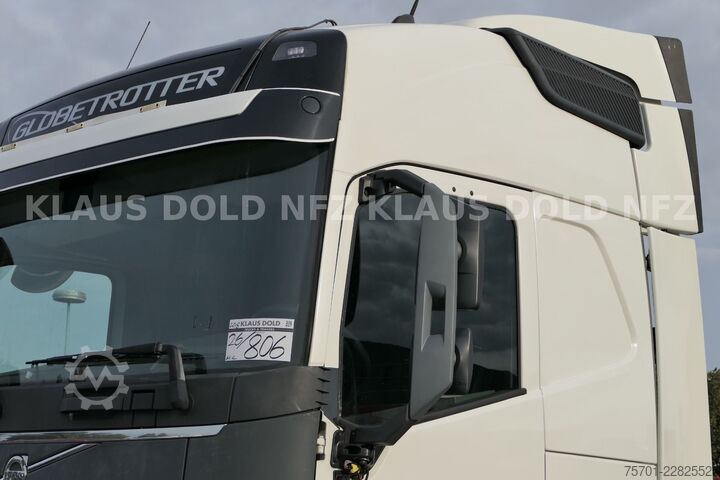 Standard tractor unit VOLVO FH 500 Globetrotter 2-Tanks Euro 6
