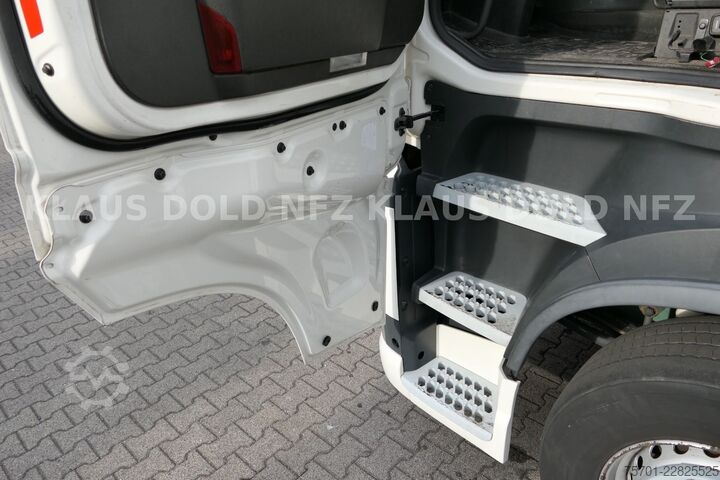 Standard tractor unit VOLVO FH 500 Globetrotter 2-Tanks Euro 6