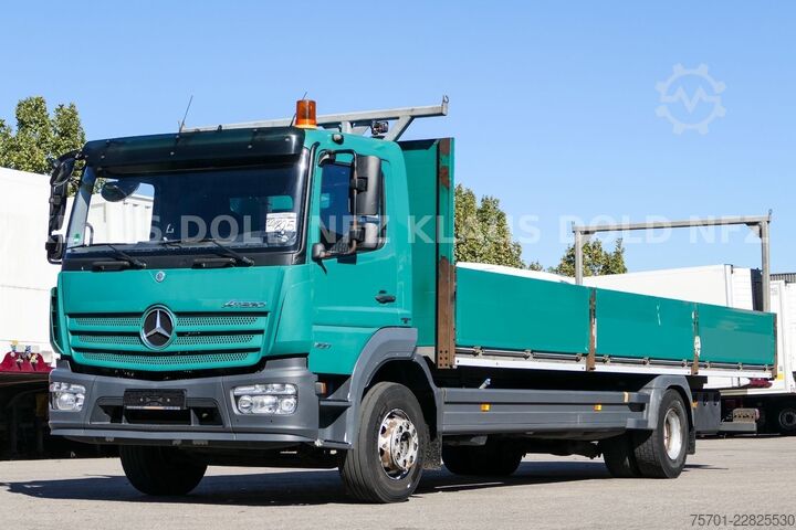 Flatbed truck MERCEDES-BENZ Atego 1527 Pritsche Bordwände Euro 6
