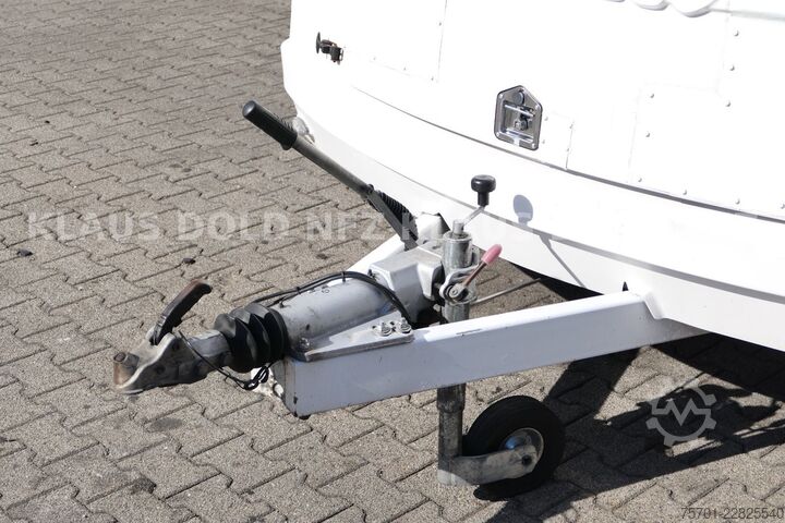 Car carrier trailer TURATELLO TR S 202 geschlossener Autotransporter