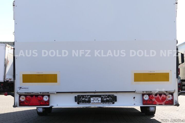 Car carrier trailer TURATELLO TR S 202 geschlossener Autotransporter