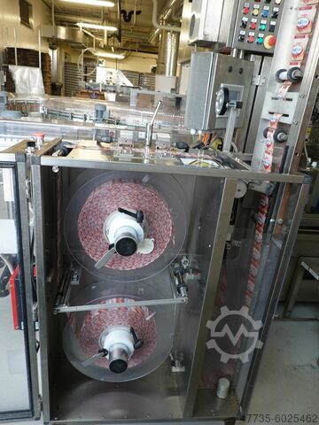 Sleever with shrink tunnel CLEVER GS 501/3