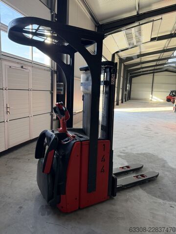 Hochhubwagen Linde L14AP