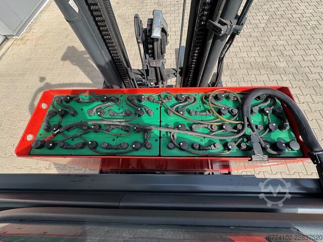 Schubmaststapler Linde R16G--EK