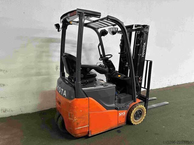 Electric 3-wheel forklift Toyota 8FBE15T - TRIPLEX 4,3 m