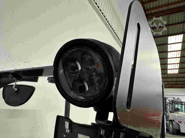 Electric 3-wheel forklift Toyota 8FBE15T - TRIPLEX 4,3 m