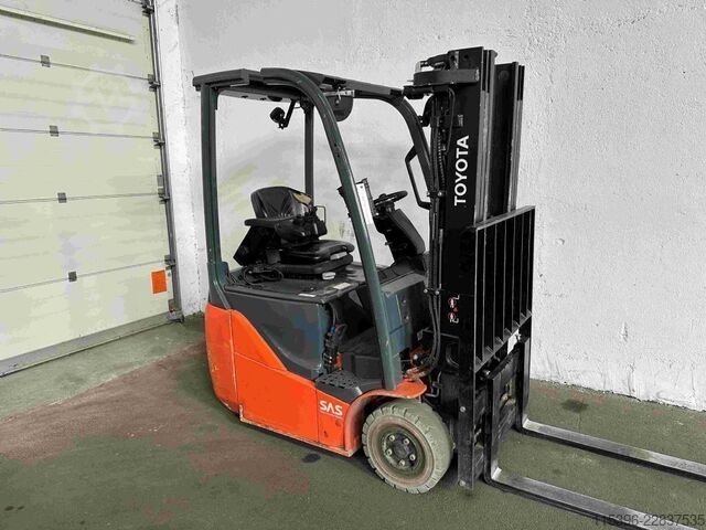 Electric 3-wheel forklift Toyota 8FBE15T - TRIPLEX 4,3 m