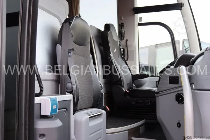 Coach MAN Lion's Coach R08 / 13.8m / USB / Full Option