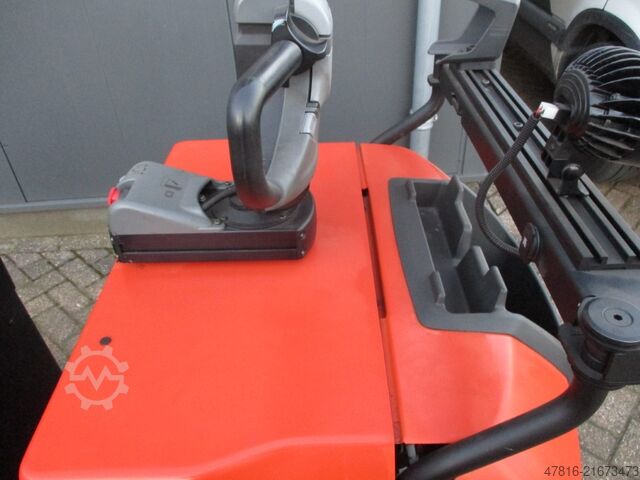 Zugmaschine TOYOTA TSE300 Tracto