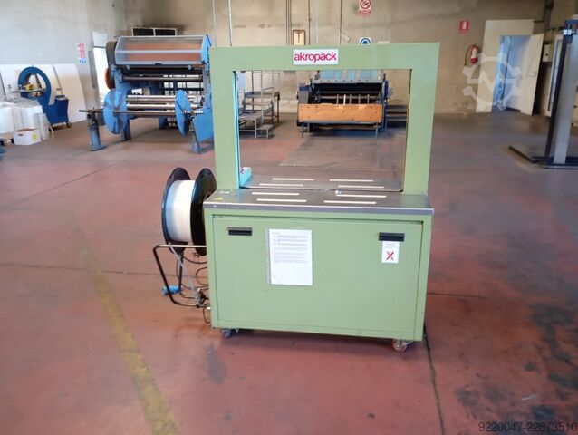 AKROPACK AK200 automatic strapping machine Reggiatrice automatica AKROPACK AK200