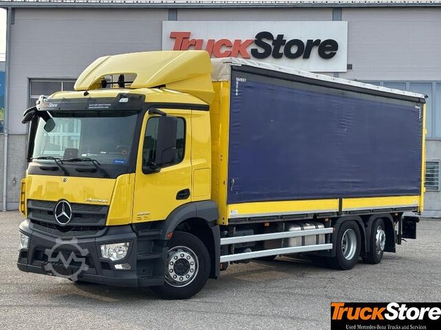 LKW mit Pritsche & Plane  Actros 2533L EDSCHA Curtainsider