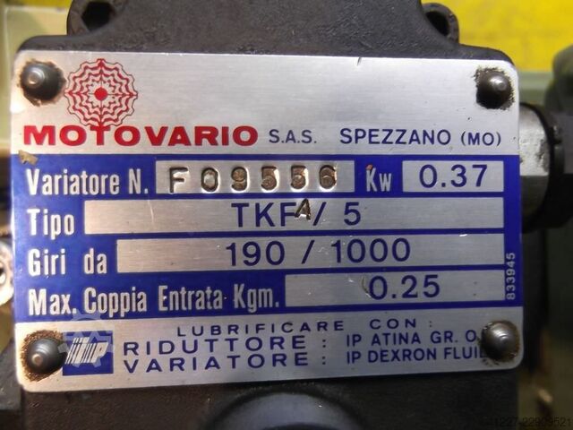 Regelbarer Getriebemotor 0,37 kW 190-1000 U/min MOTOVARIO** TKF/5