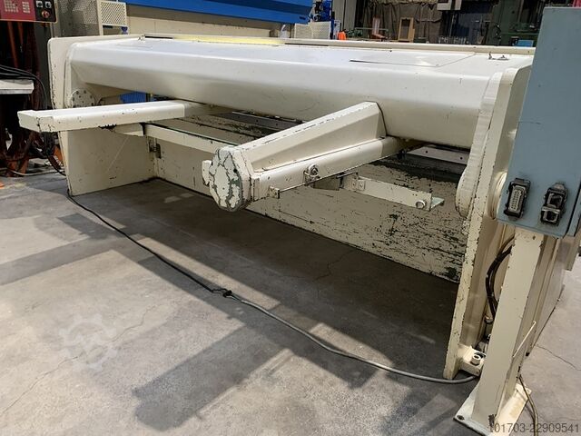 Hydraulische Schere SAGITA BEYELER 3100 x 4