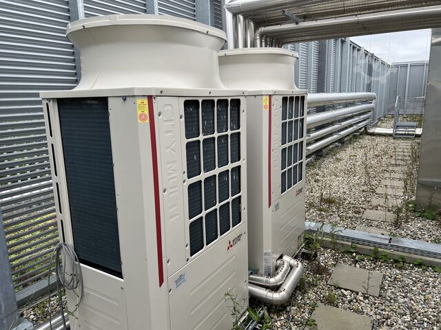 Air conditioning Mitsubishi Electric 2x PUHY-P250YNW-A1, 4xPLFY-M125VEM-E