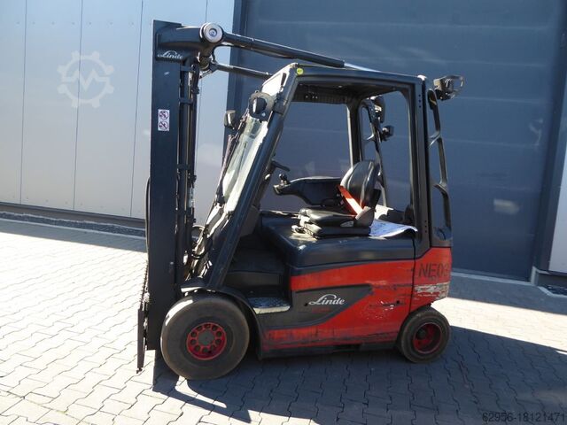 Elektro 4 Rad-Stapler Linde E25-01