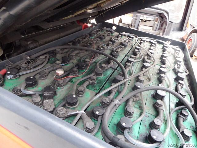 Elektro 4 Rad-Stapler Linde E25H-01/600