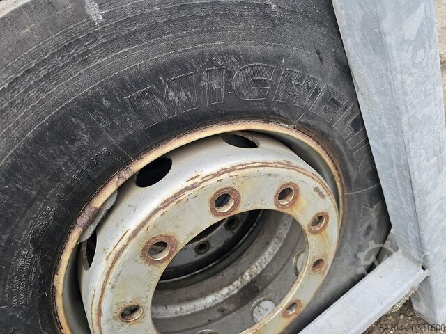 Chassis HANKOOK 305/70  R 19.5