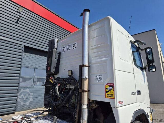 Standard tractor unit Volvo FH