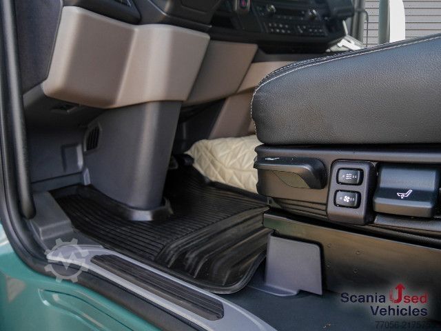 Standard tractor unit Scania R 560 A4x2NB - ADR / Voll-Luft / 4-Balg -