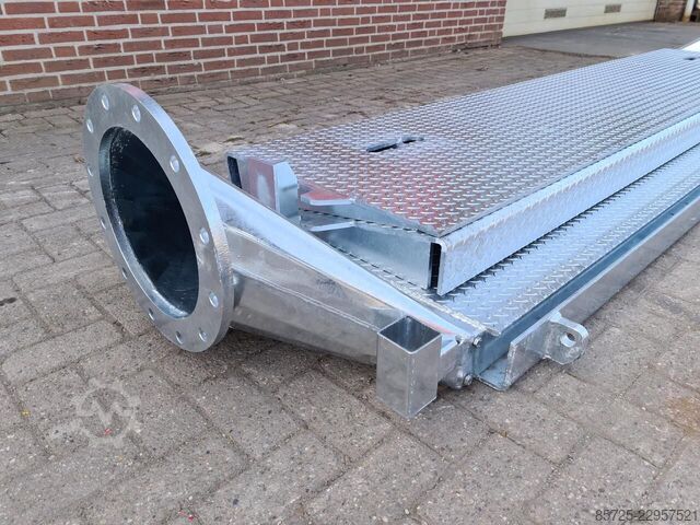 Loader/unloader  Leidingdrempel / road ramp