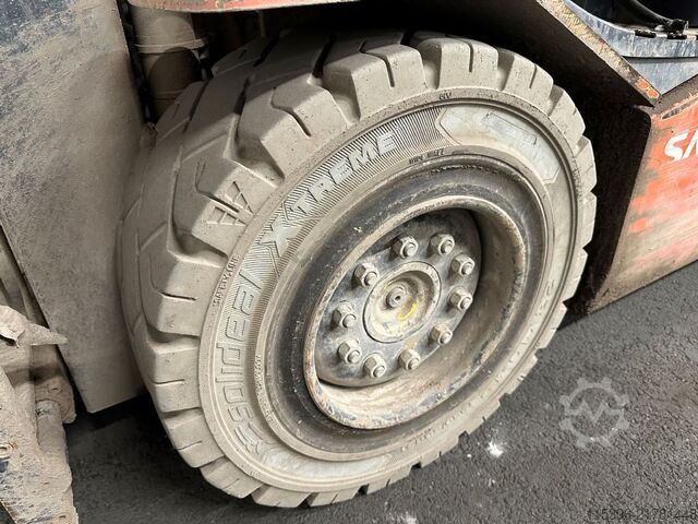 Electric 4-wheel forklift Toyota 8FBMT30 - TRIPLEX 5 m