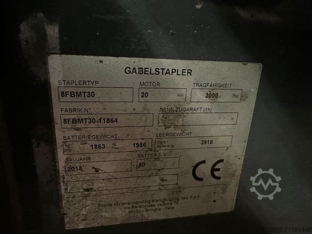 Electric 4-wheel forklift Toyota 8FBMT30 - TRIPLEX 5 m