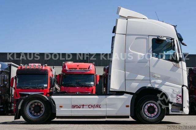 Standard tractor unit VOLVO FH 500 Globetrotter XL-Tank Navi Euro 6