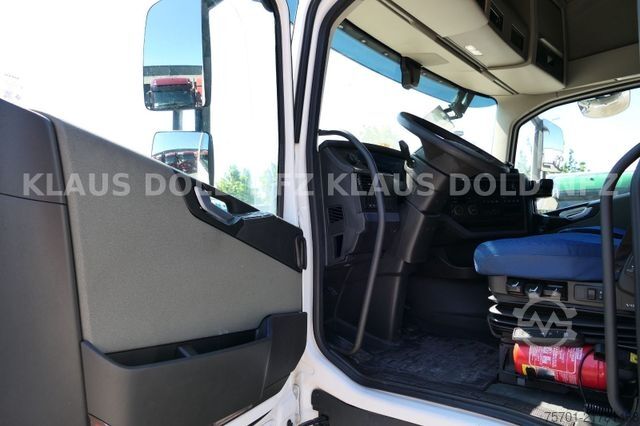 Standard tractor unit VOLVO FH 500 Globetrotter XL-Tank Navi Euro 6