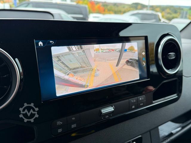 High top van MERCEDES-BENZ Sprinter 317 CDI 3665 9G AHK3,5to Klima Schwing