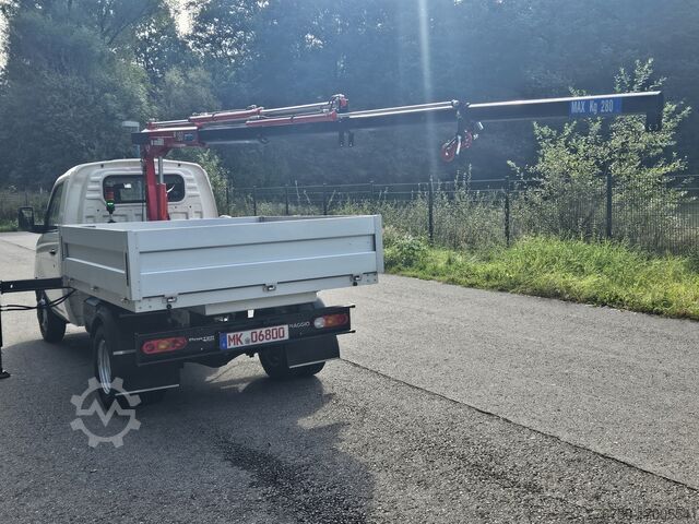 Mobile crane truck Piaggio Porter