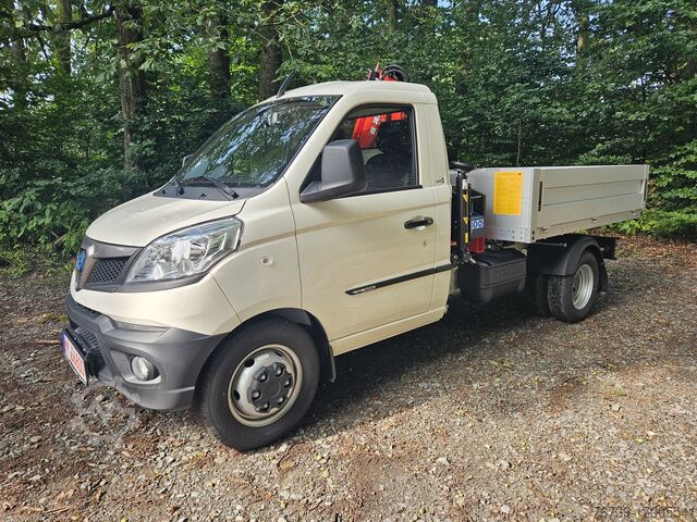 Mobile crane truck Piaggio Porter