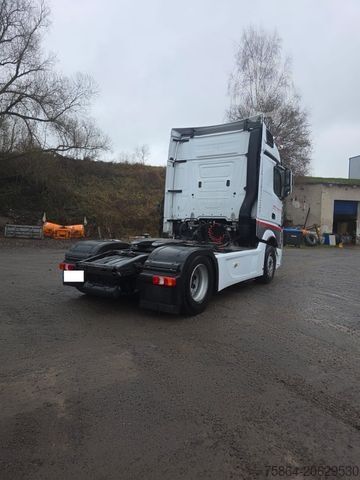 Standard tractor unit MERCEDES-BENZ 1845 , Hydraulik