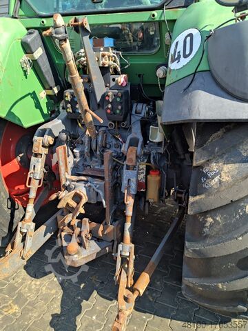 Tractor Fendt 716