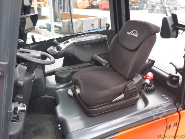 Electric 4-wheel forklift Linde E20 PL
