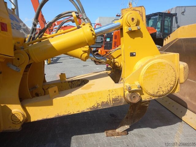 Dozer Komatsu D155A-6R (4 pcs available in Abu Dhabi)