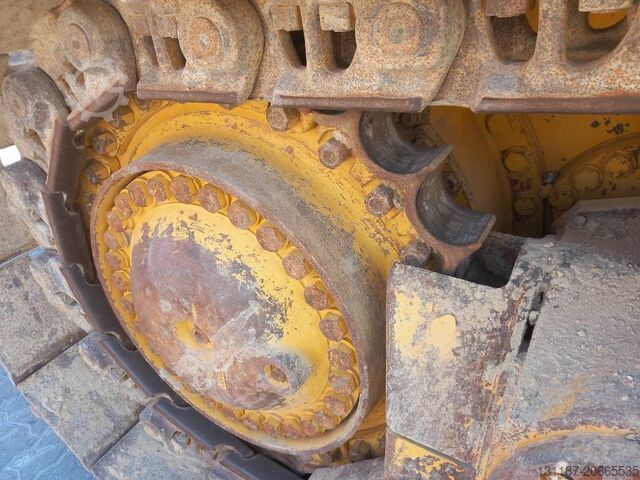 Dozer Komatsu D155A-6R (4 pcs available in Abu Dhabi)