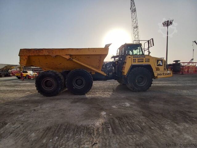 Dumper Komatsu HM400-3R (4 pcs available in Abu Dhabi)