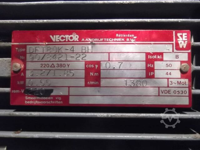 Gear motor 0.55 kW 24 rpm SEW-EURODRIVE DFT80K-4BH