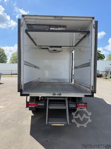 Light truck with freezer and cooling compartment Iveco Daily 35
