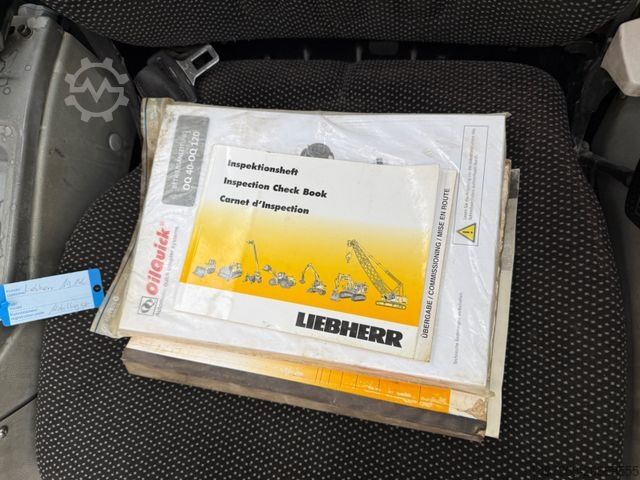 Mobilbagger LIEBHERR A914 Compact / 2017 BJ / 9.979 H / OilQuick