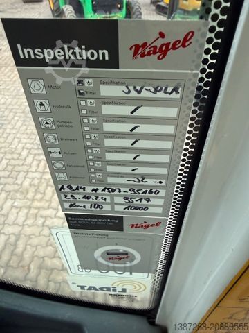 Mobilbagger LIEBHERR A914 Compact / 2017 BJ / 9.979 H / OilQuick