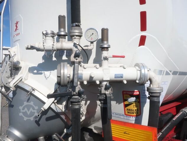 Silo semitrailer Spitzer SK 2760 CAL 60m³ Kippsilo Hydraulik Unfall