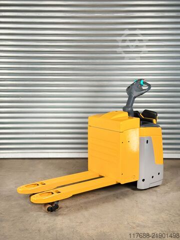 No pallet truck driver Jungheinrich ERE 120 - Service Neu - Batterie 87%- nur 2238Std