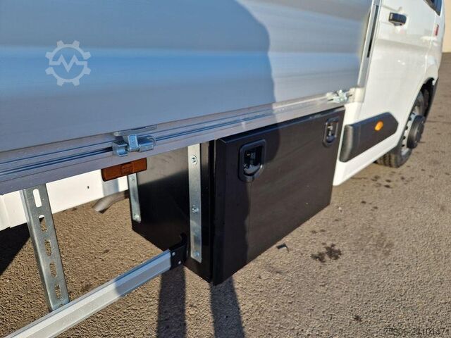 Customized vans / tailored solutions Renault Master