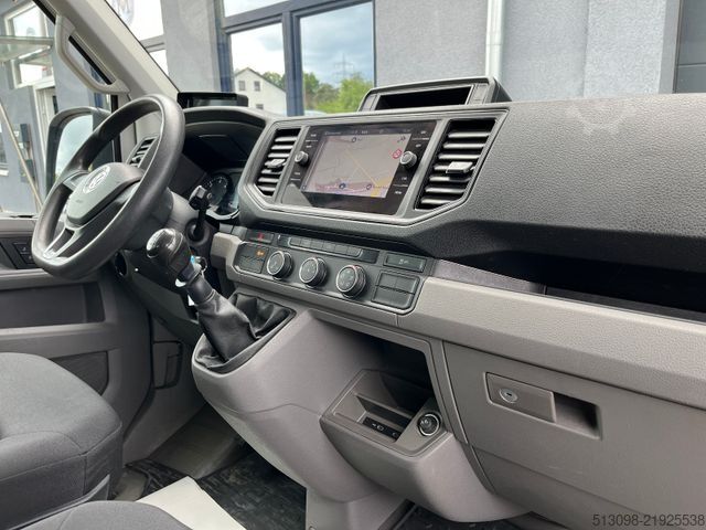 Pick-up van VW CRAFTER PRITSCHE DoKa AHK NAVI KLIMA KAMERA